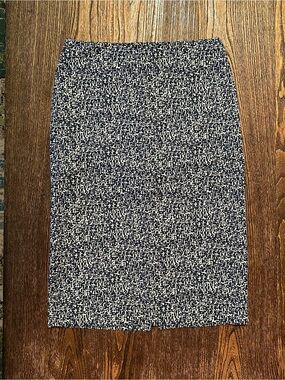 New York & Company Blue & White Pencil Skirt Size 2